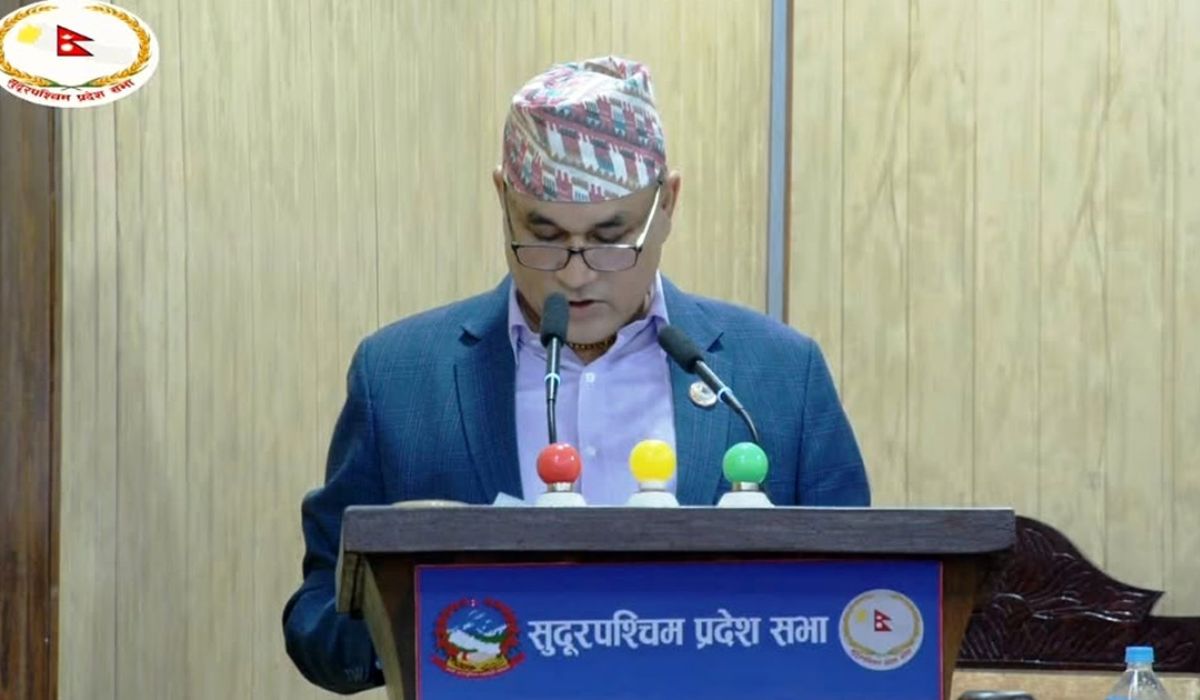 मुख्यमन्त्री शाहद्वारा पदबाट राजीनामा